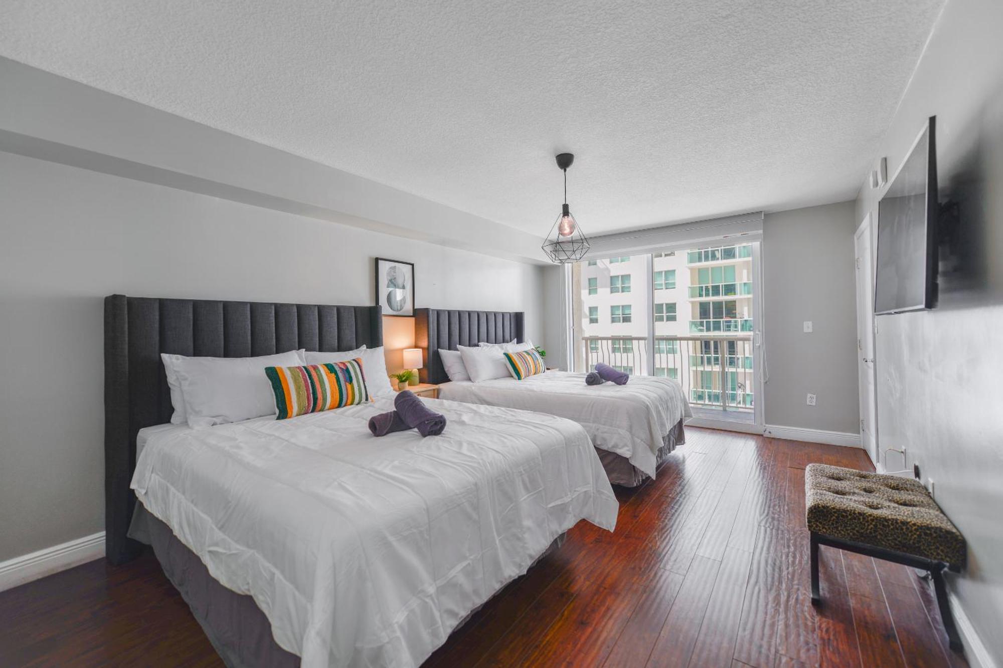 Amazing 3 Bedroom Condo At Brickell With Pool Μαϊάμι Εξωτερικό φωτογραφία