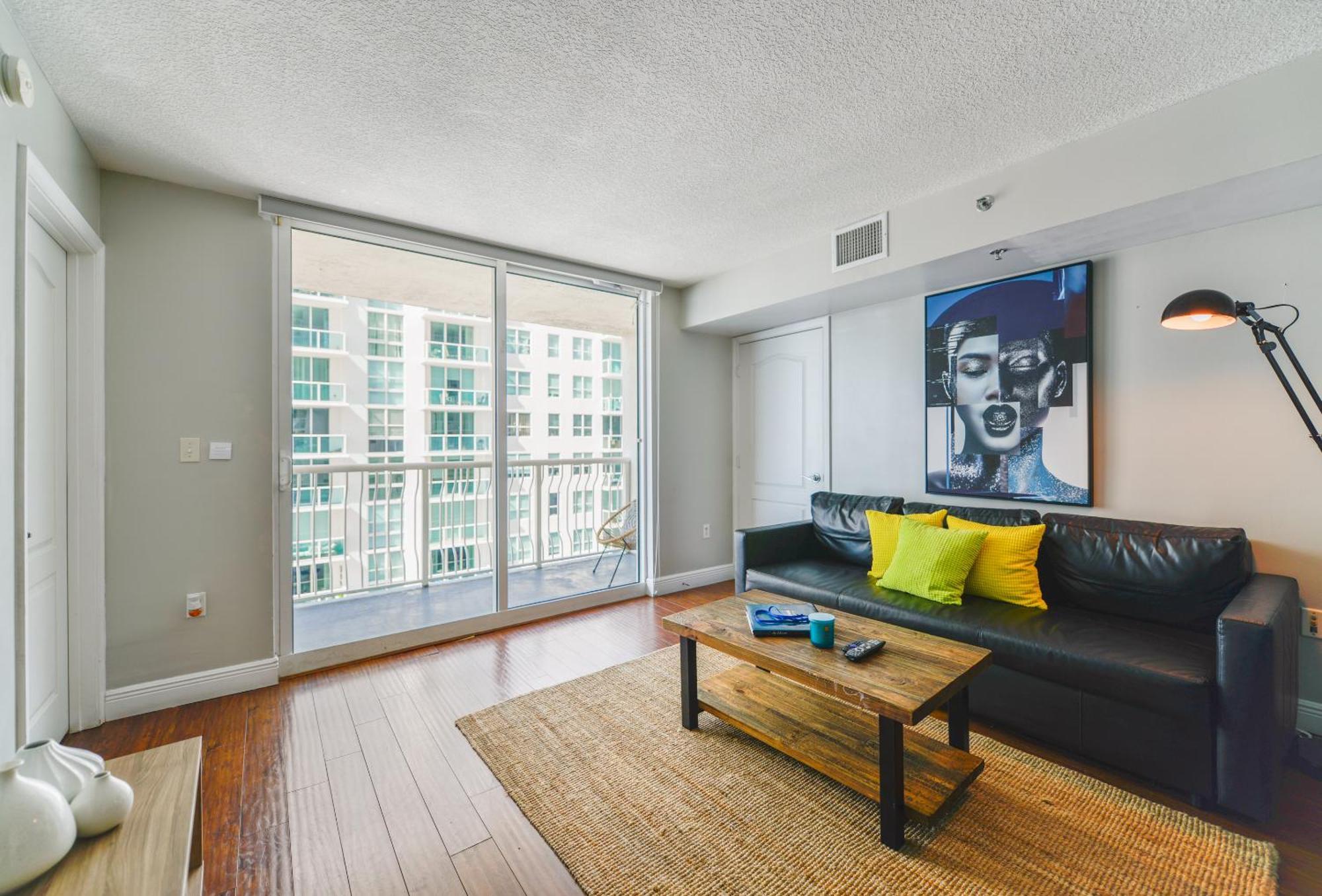 Amazing 3 Bedroom Condo At Brickell With Pool Μαϊάμι Εξωτερικό φωτογραφία
