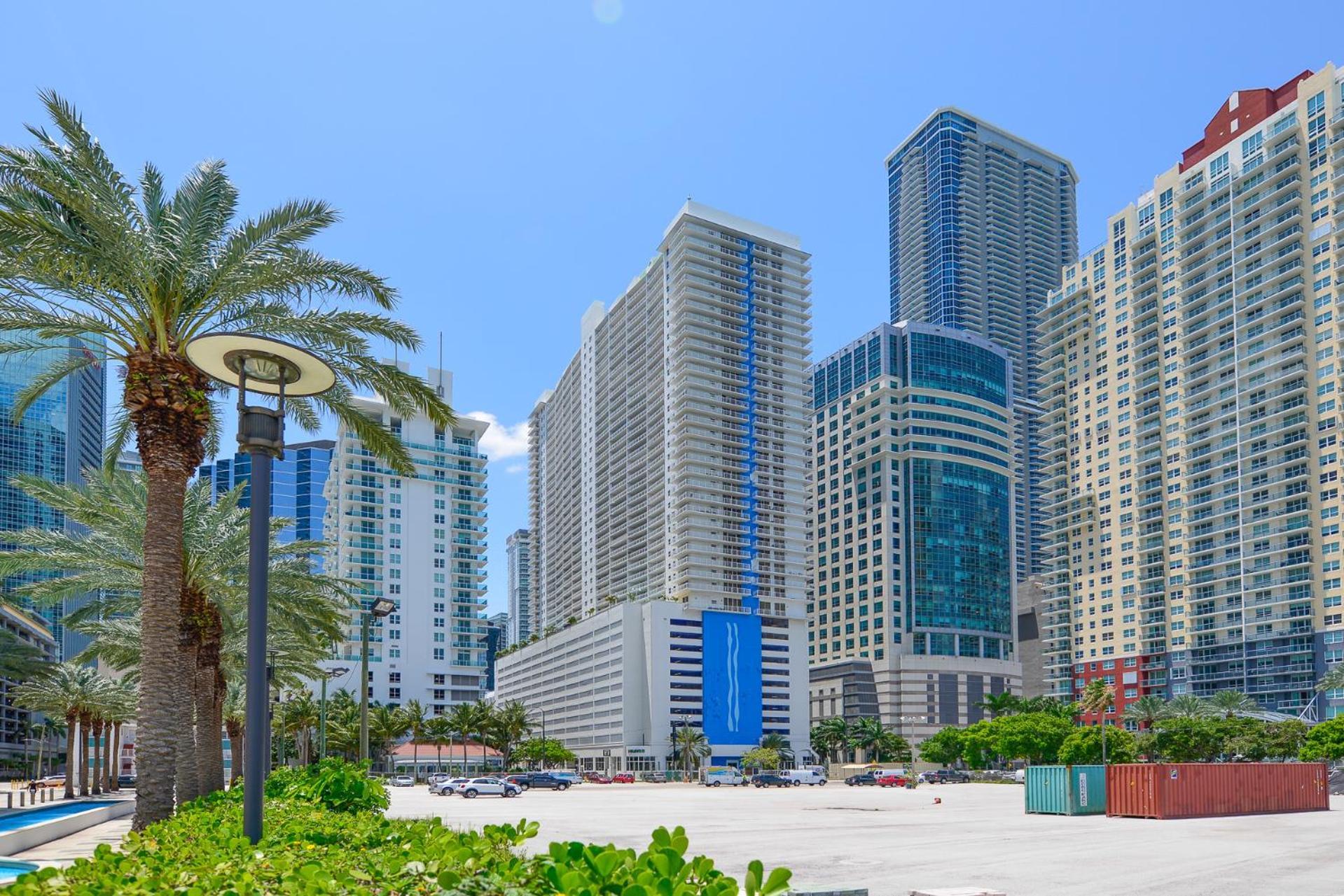 Amazing 3 Bedroom Condo At Brickell With Pool Μαϊάμι Εξωτερικό φωτογραφία